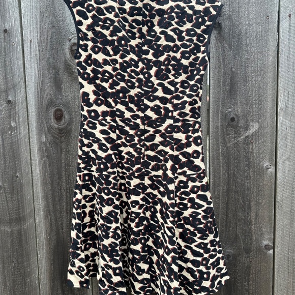 Nanette Lepore leopard print dress size 4 - Picture 2 of 6